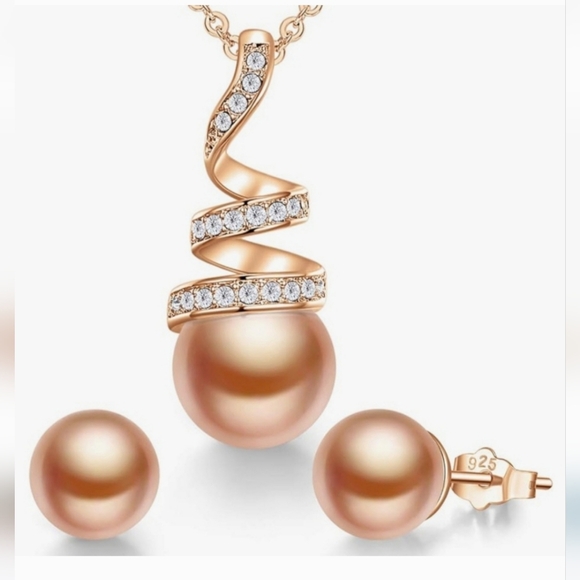 NWOT Pearl Pendant and Earring Set - Picture 6 of 7